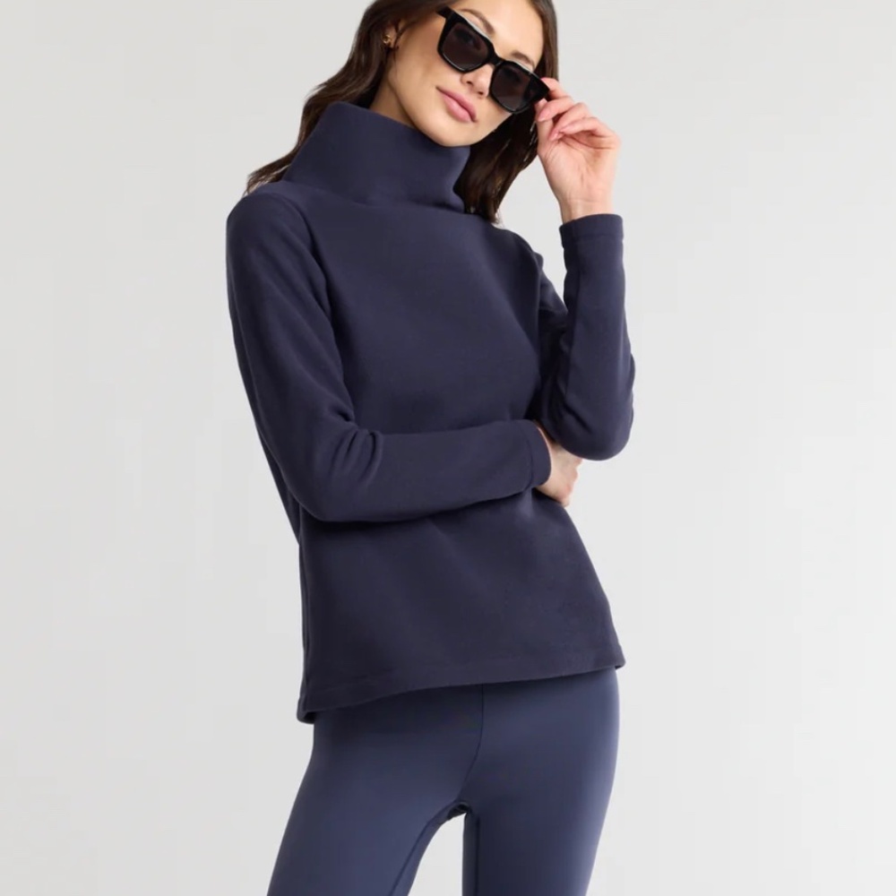 Excellent Condition! Dudley Stephens Vello Fleece Greenpoint Turtleneck Navy, XS - Picture 2 of 10